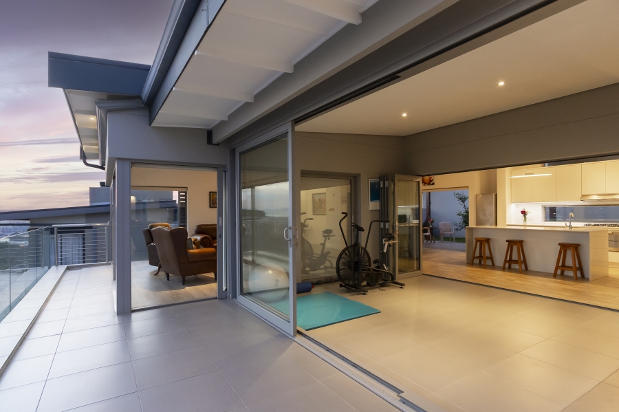 4 Bedroom Property for Sale in Dennegeur Western Cape